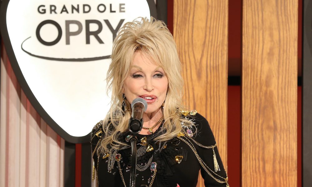 dolly-parton-grand-ole-opry