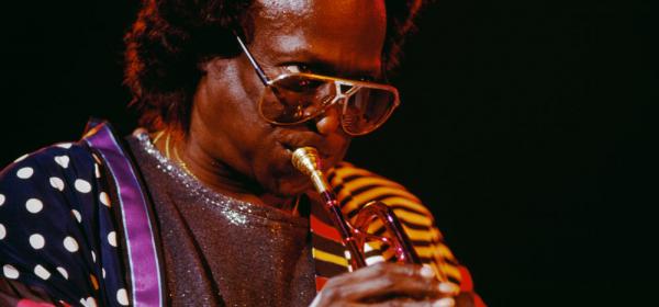Watch: Mini-Doco About Miles Davis' Lost Album Rubberband