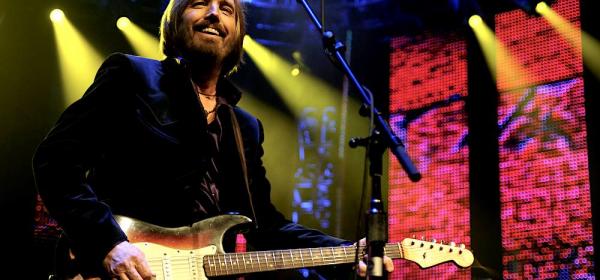 Watch Stevie Nicks, Eddie Vedder & More Celebrate Tom Petty’s 70th Birthday